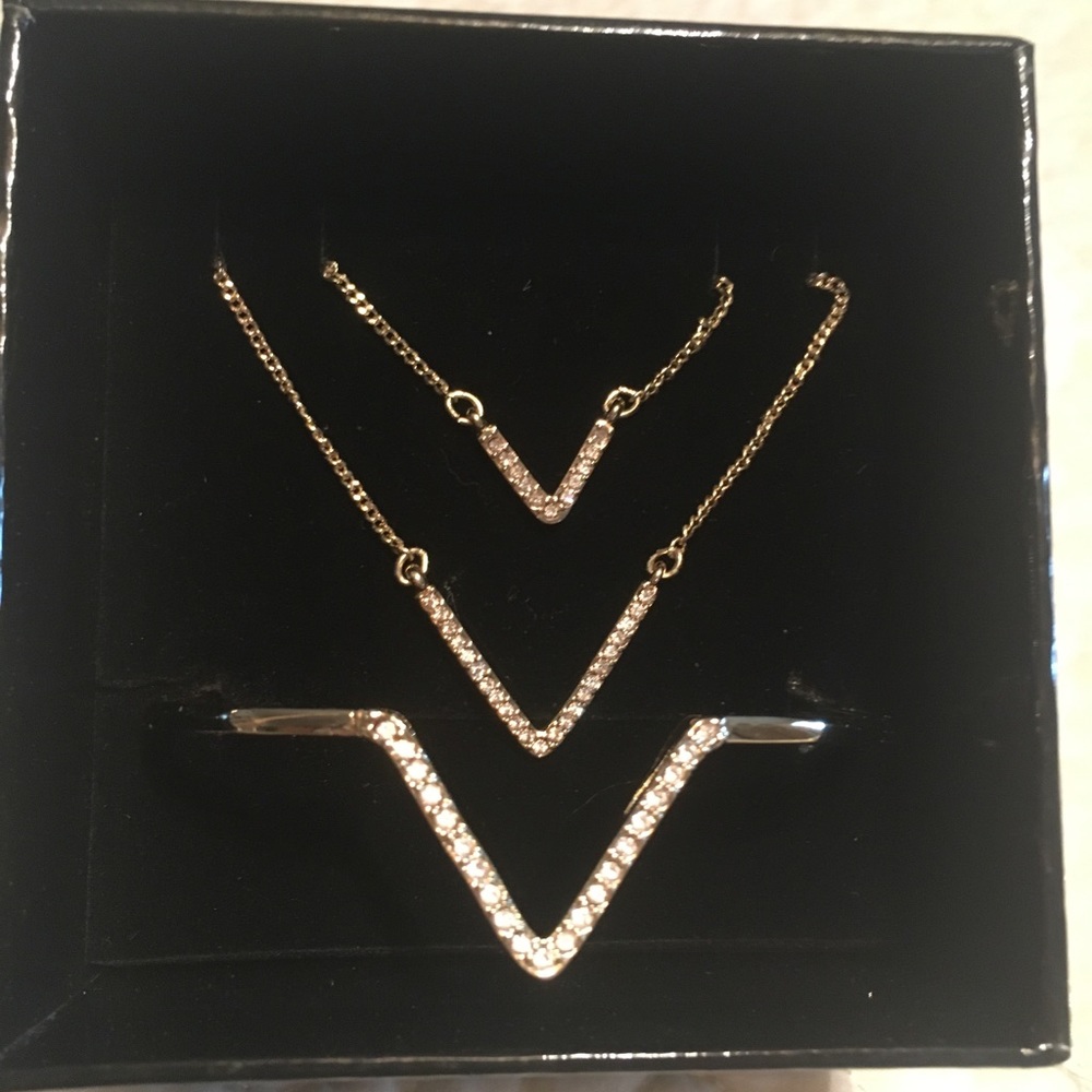 Victoria Secret Bracelet & Necklace Set